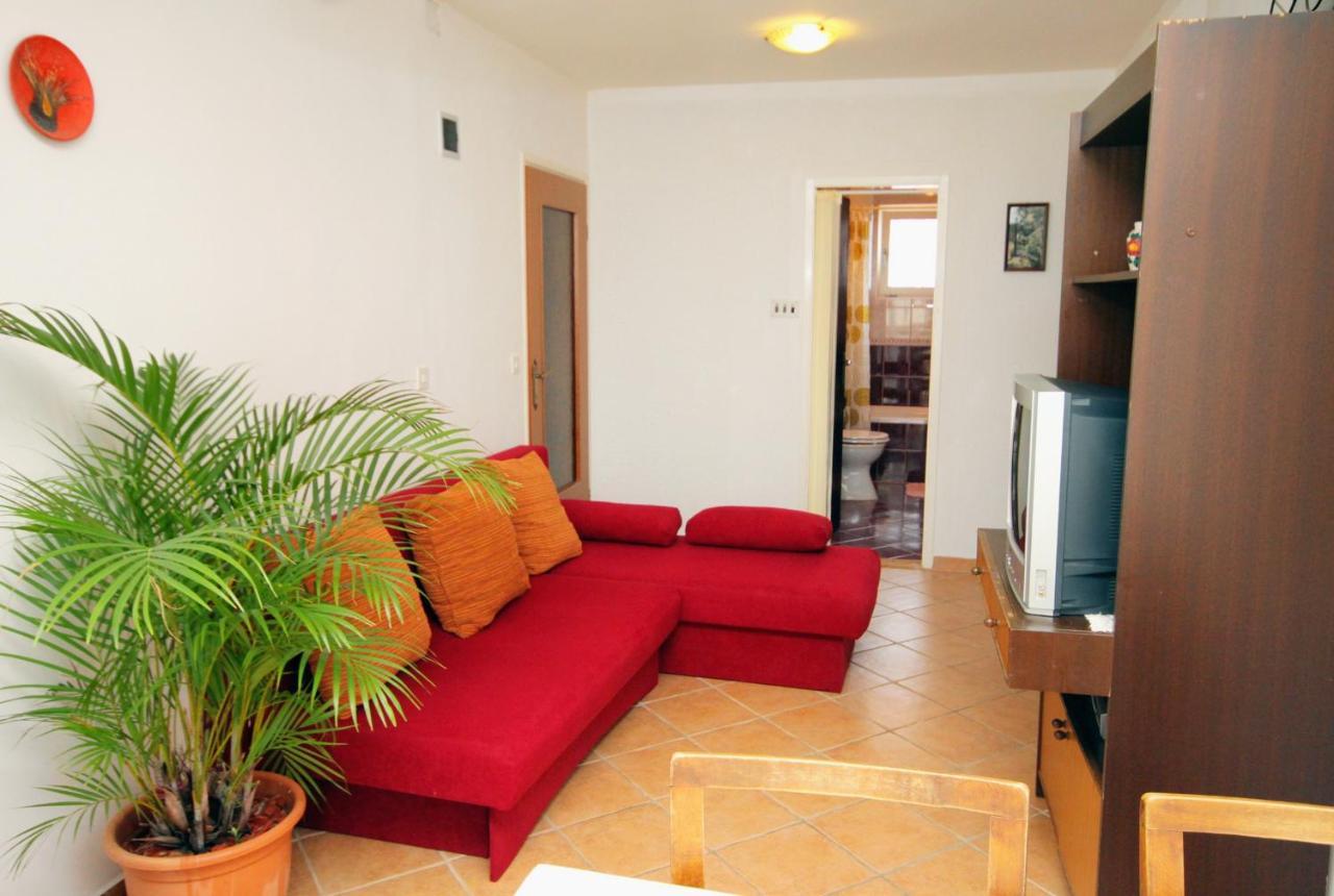 Apartments And Rooms By The Sea Dramalj, Crikvenica - 5519 エクステリア 写真