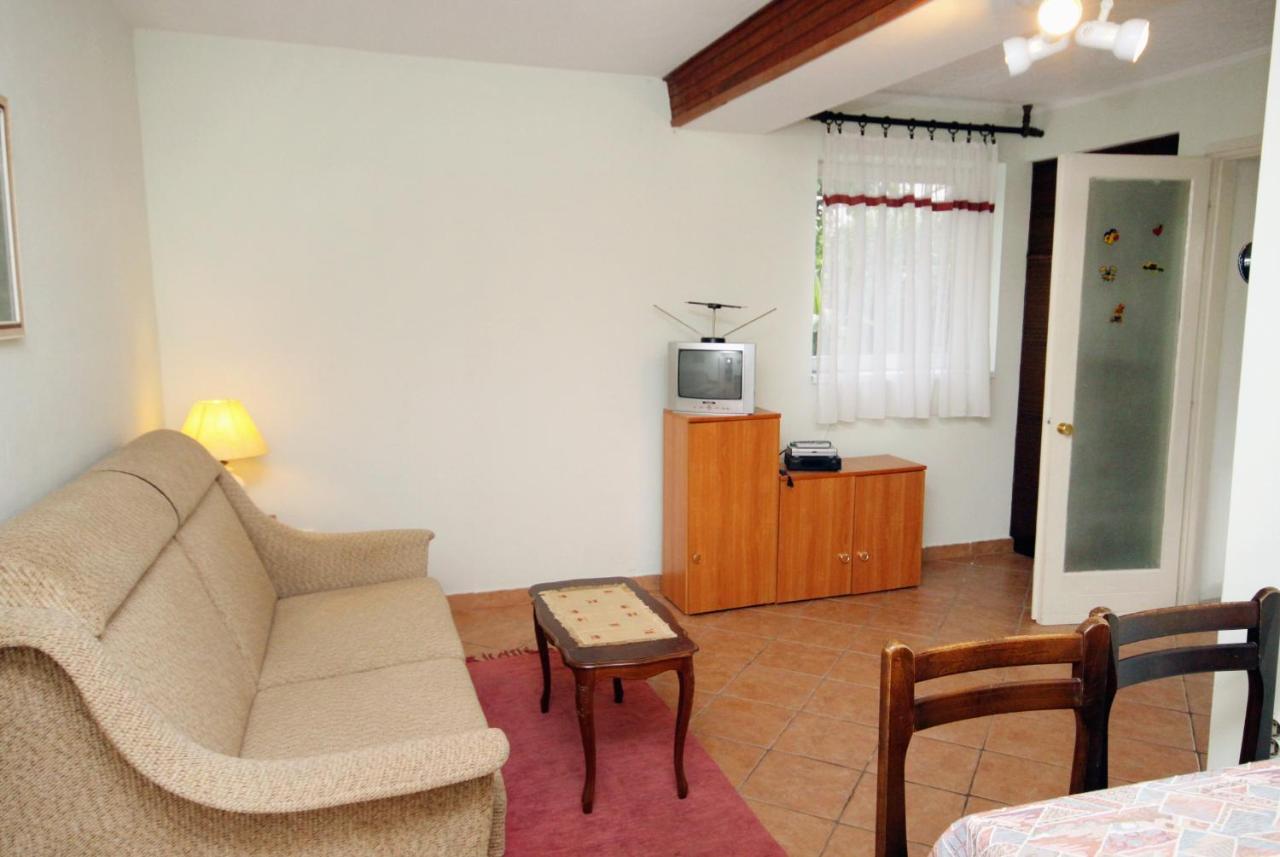 Apartments And Rooms By The Sea Dramalj, Crikvenica - 5519 エクステリア 写真